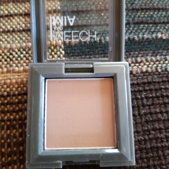 Ipsy bag and four items - Picture 6 of 9